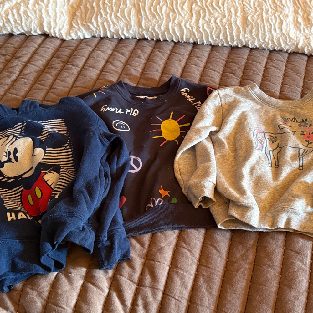 Sweatshirt bundle